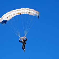 足彩网|佩雷拉铁腕治军！张敏力挺下连废两炸弹，球队重整旗鼓迎新生